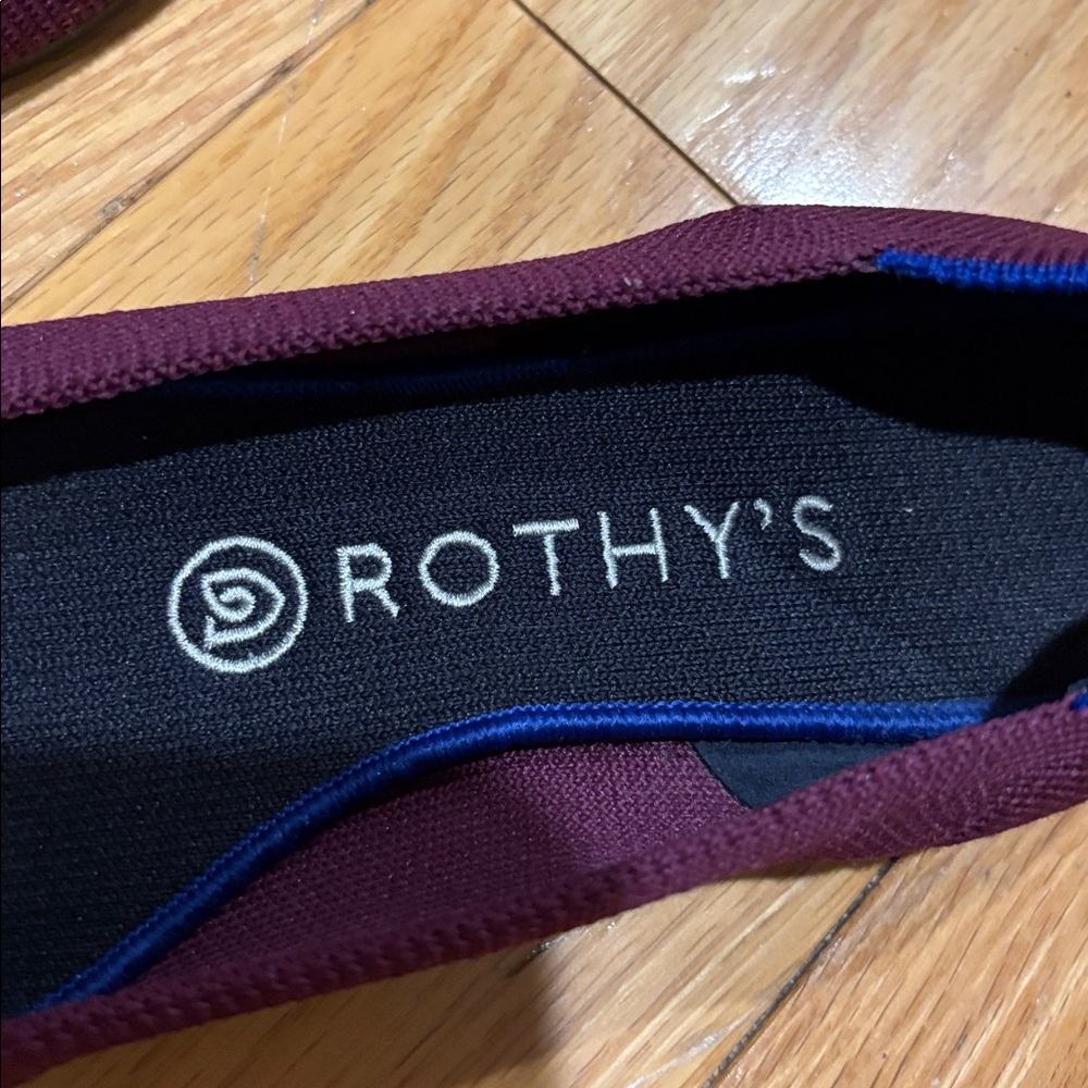 Rothy’s The Point flats in Cabernet Sz 7.5 - Picture 8 of 12